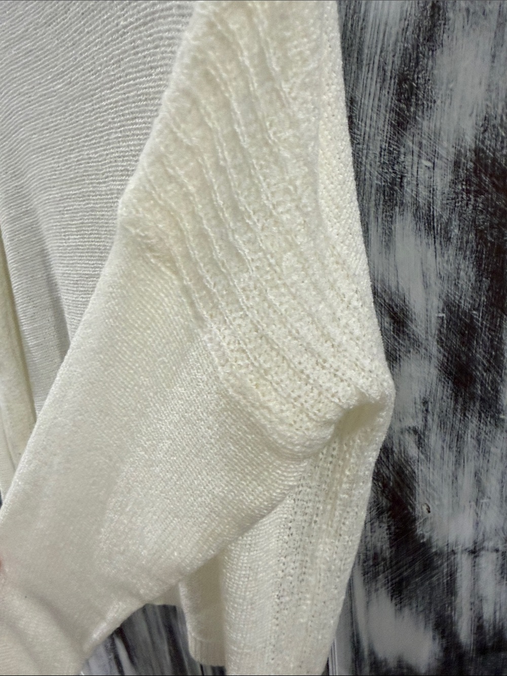 Lightweight Cream Women's Knit Sweater - Picture 5 of 8